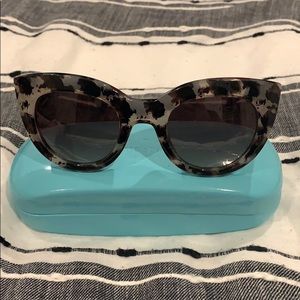 Kate Spade Zora Womens sunglasses with case
